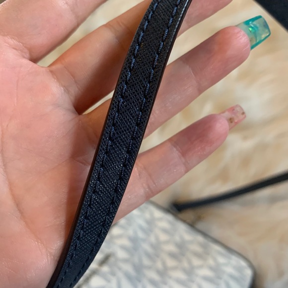 NWOT Michael Kors Monogram Crossbody - Picture 8 of 13